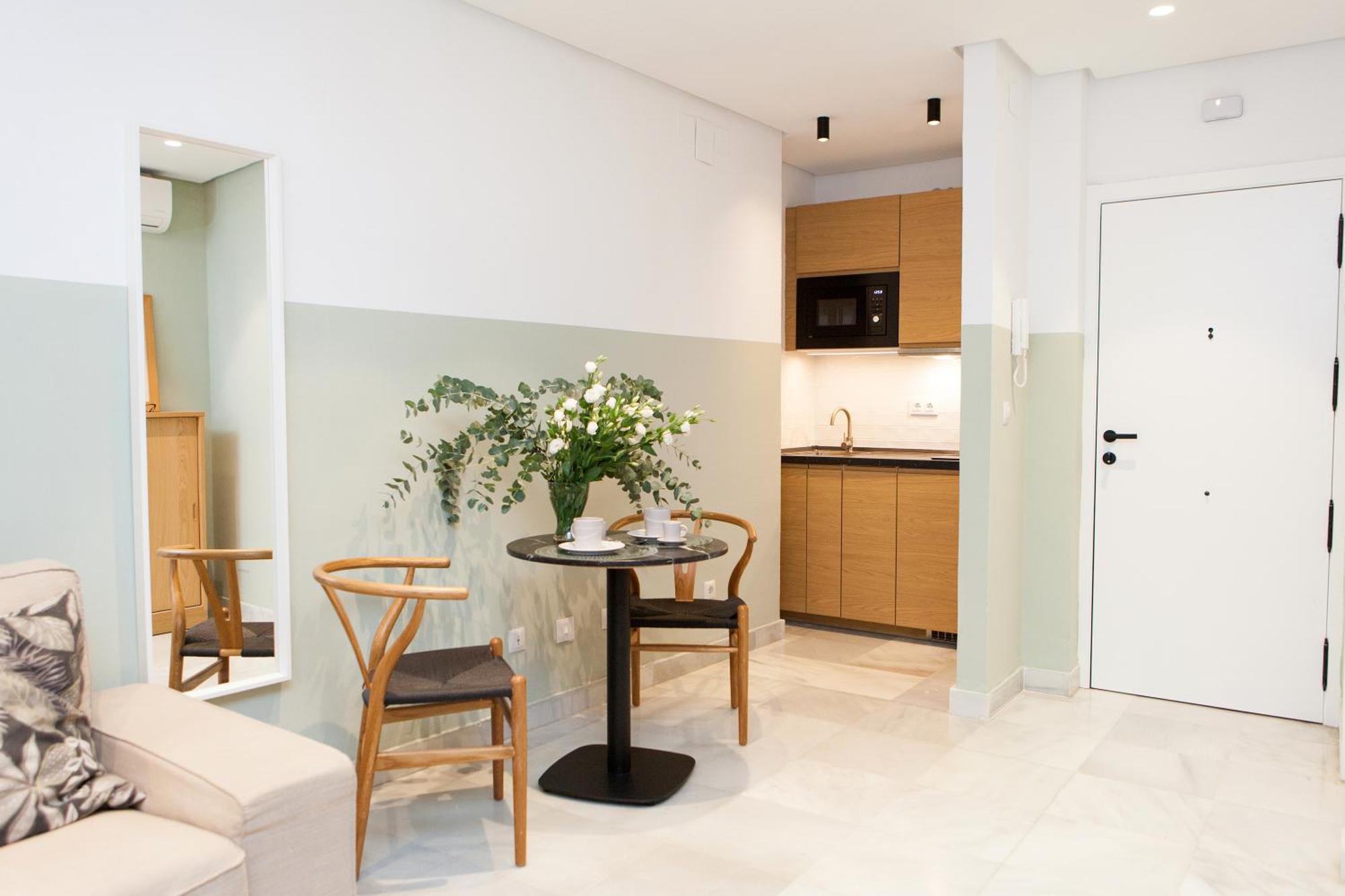 Galera Suites Севиля Екстериор снимка