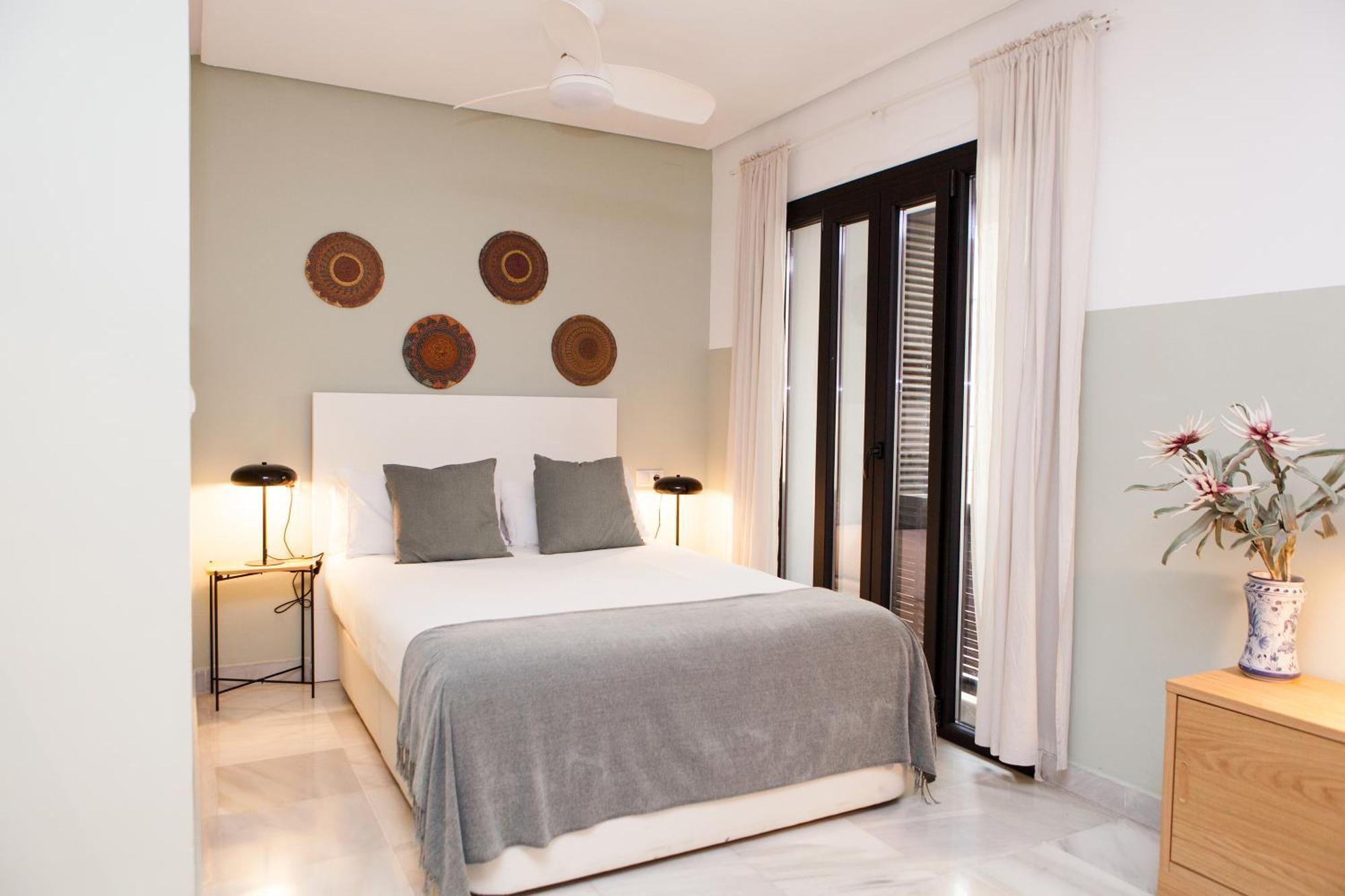 Galera Suites Севиля Екстериор снимка