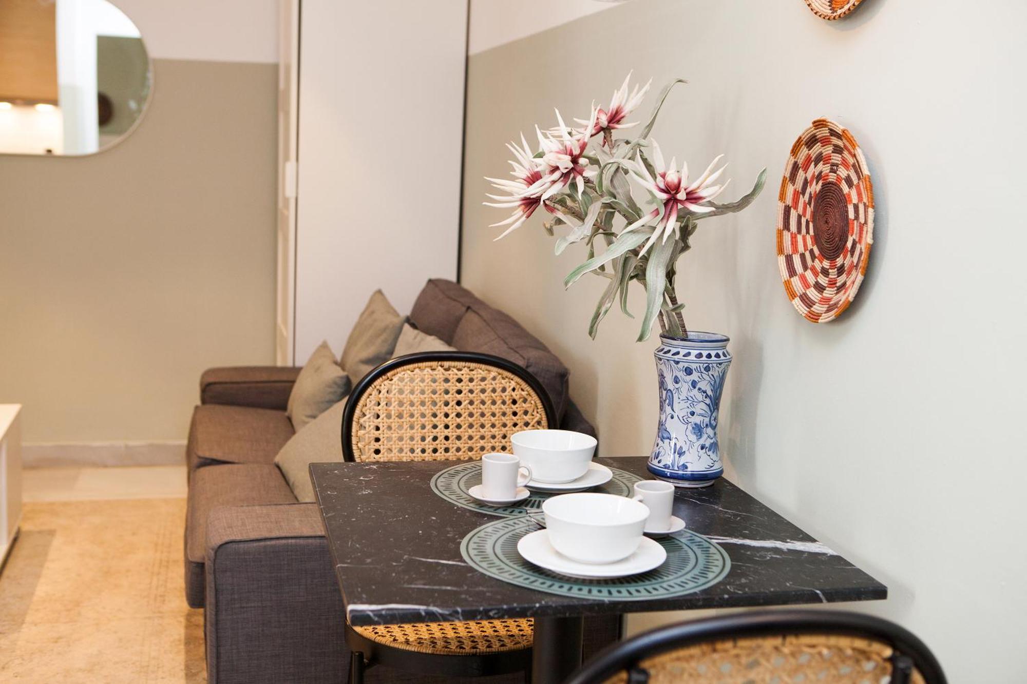 Galera Suites Севиля Екстериор снимка