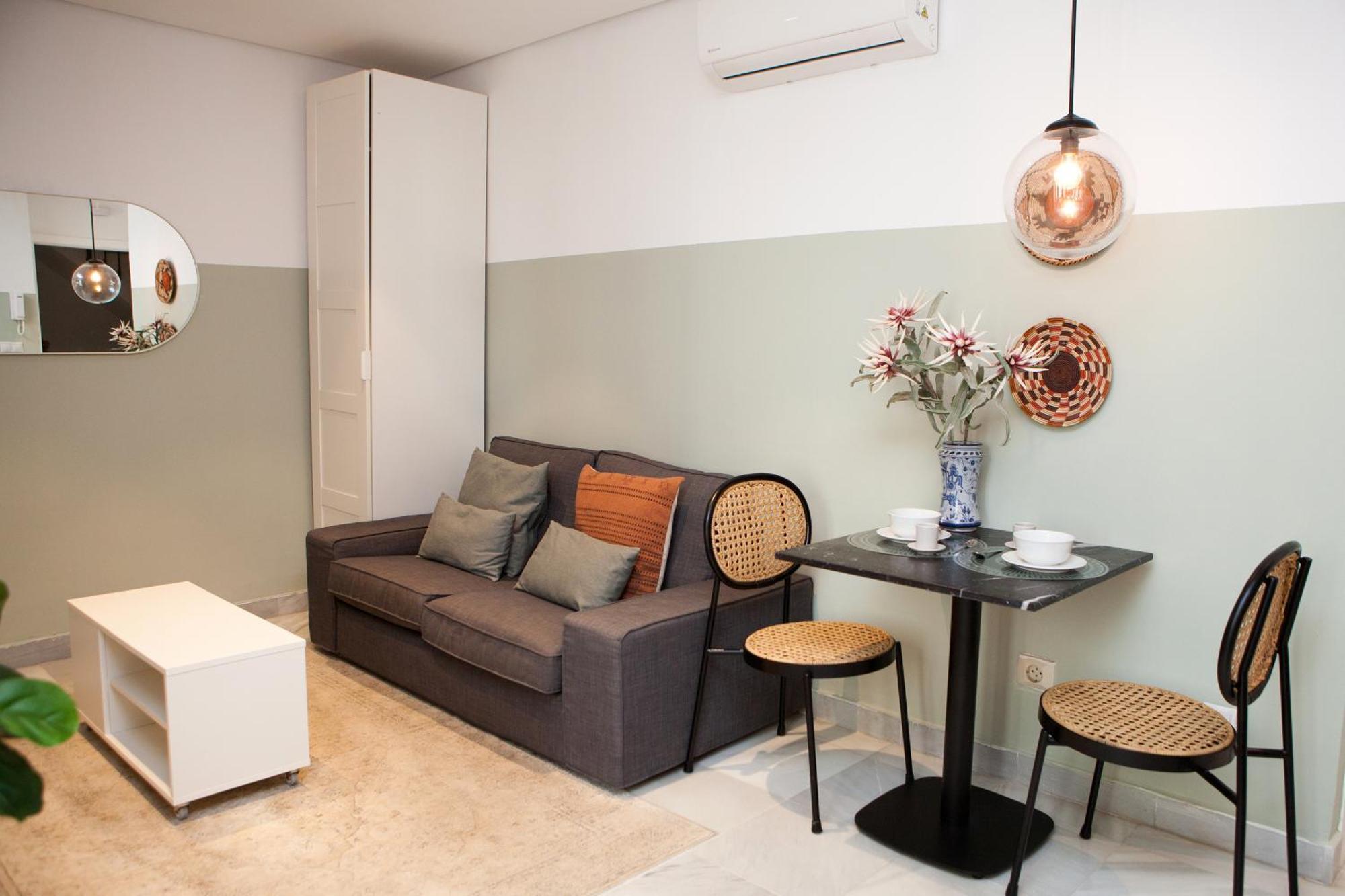 Galera Suites Севиля Екстериор снимка